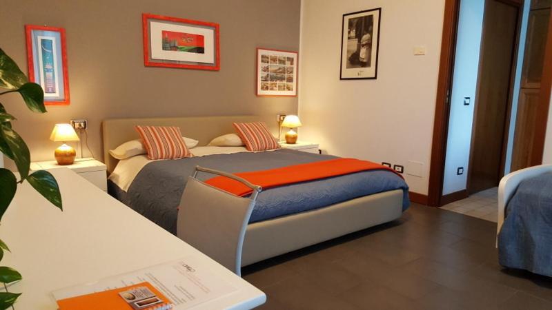 B&B Marge Oltrona di San Mamette 외부 사진